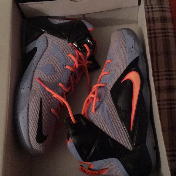 ... - Picture 1 of 4